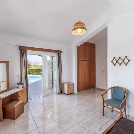 Chara Mari * לאצ'י